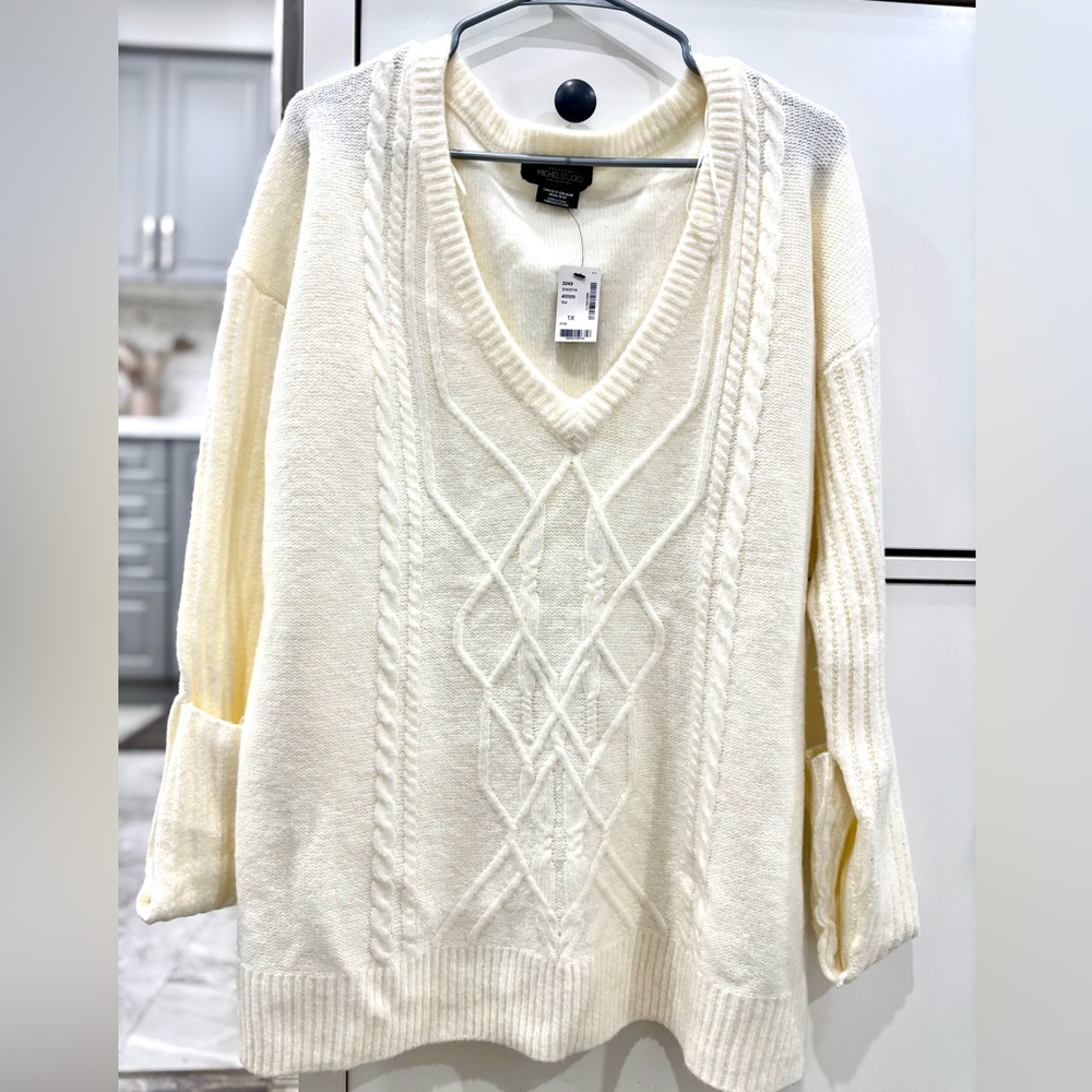 Michel Studio Cream Cable-Knit V-Neck Sweater